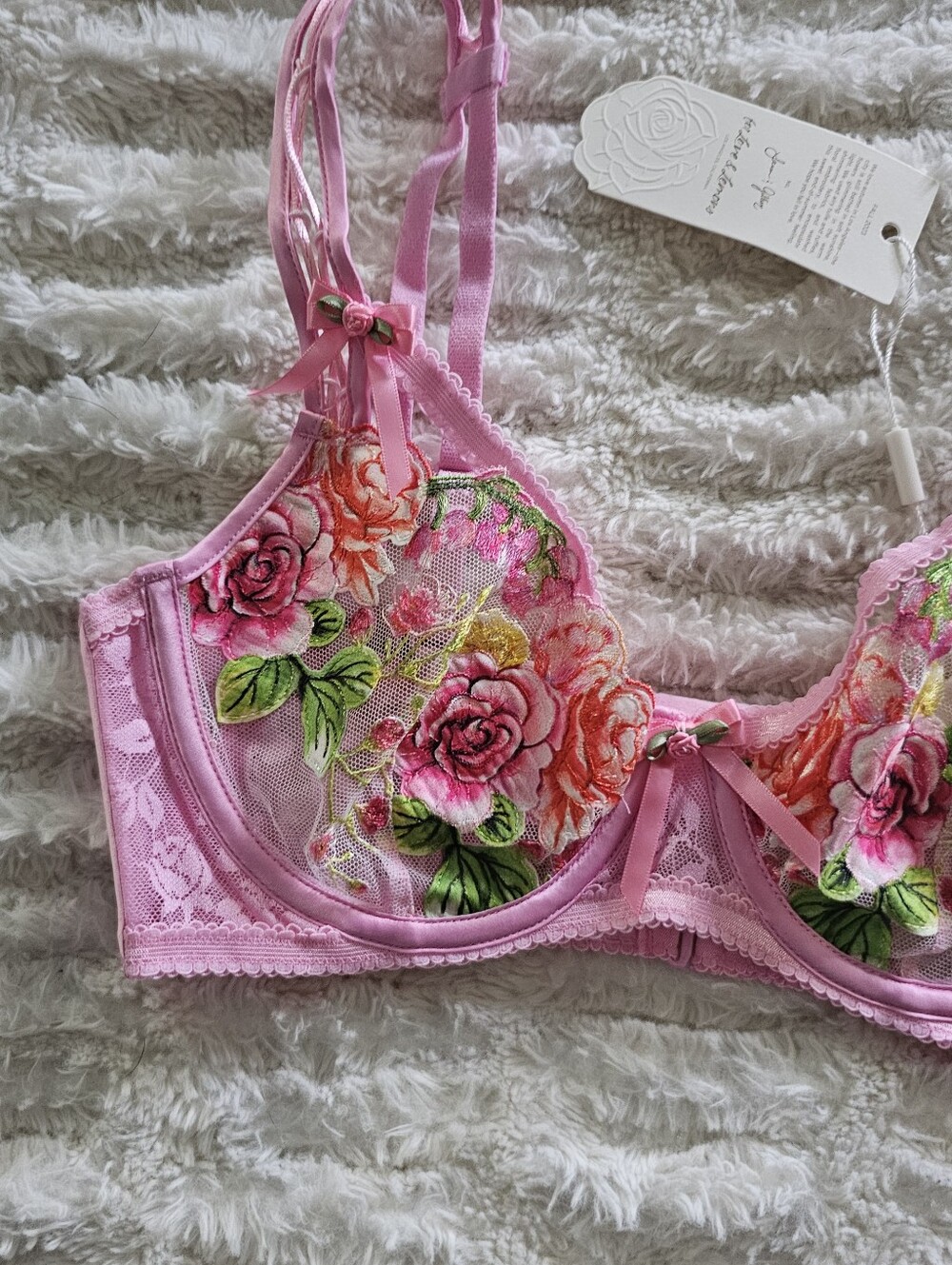 For Love And Lemons Needle Point Roses Set Small - Picture 12 of 15